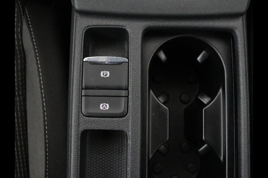 Škoda Octavia 1.0 TSI Business Edition | Stoelverwarming | Camera | Carplay | Full LED | Navigatie | Parkeerhulp | Climate control | Cruise control