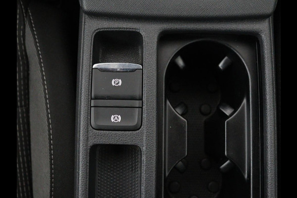 Škoda Octavia 1.0 TSI Business Edition | Stoelverwarming | Camera | Carplay | Full LED | Navigatie | Parkeerhulp | Climate control | Cruise control