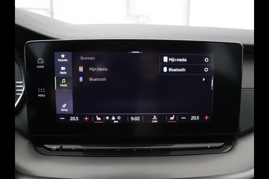 Škoda Octavia 1.0 TSI Business Edition | Stoelverwarming | Camera | Carplay | Full LED | Navigatie | Parkeerhulp | Climate control | Cruise control