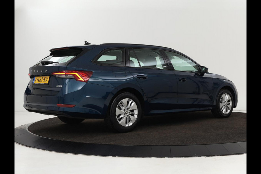 Škoda Octavia 1.0 TSI Business Edition | Stoelverwarming | Camera | Carplay | Full LED | Navigatie | Parkeerhulp | Climate control | Cruise control