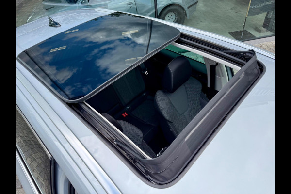 Škoda Octavia Combi 1.0 e-TSI Business Edition Plus Automaat (DSG) Pano, Elek Trekhaak, Virtual Cockpit, CarPlay, Keyless