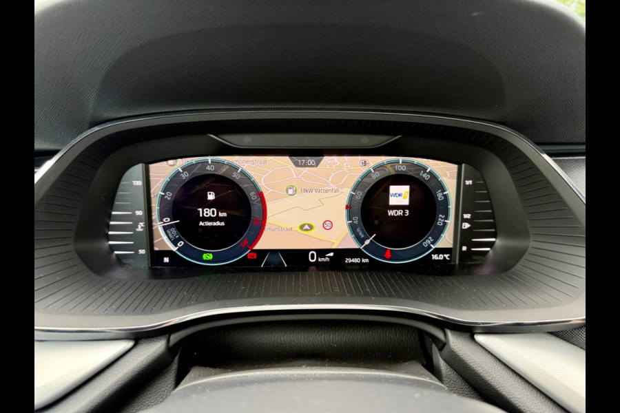 Škoda Octavia Combi 1.0 e-TSI Business Edition Plus Automaat (DSG) Pano, Elek Trekhaak, Virtual Cockpit, CarPlay, Keyless