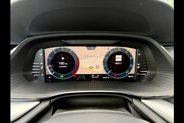 Škoda Octavia Combi 1.0 e-TSI Business Edition Plus Automaat (DSG) Pano, Elek Trekhaak, Virtual Cockpit, CarPlay, Keyless