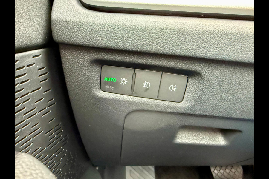 Škoda Octavia Combi 1.0 e-TSI Business Edition Plus Automaat (DSG) Pano, Elek Trekhaak, Virtual Cockpit, CarPlay, Keyless