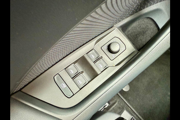 Škoda Octavia Combi 1.0 e-TSI Business Edition Plus Automaat (DSG) Pano, Elek Trekhaak, Virtual Cockpit, CarPlay, Keyless