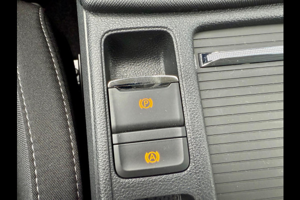 Škoda Octavia Combi 1.0 e-TSI Business Edition Plus Automaat (DSG) Pano, Elek Trekhaak, Virtual Cockpit, CarPlay, Keyless