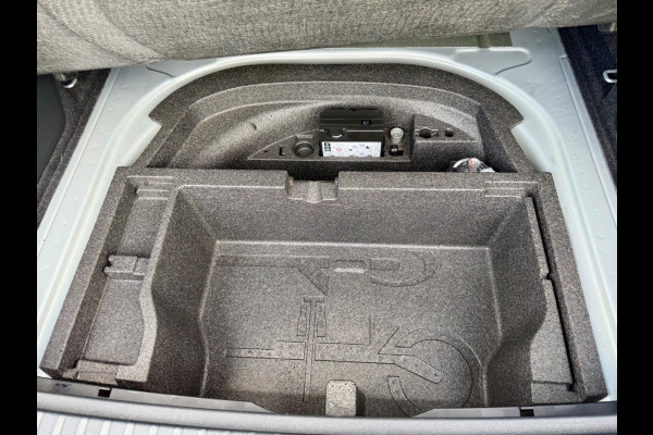 Škoda Octavia Combi 1.0 e-TSI Business Edition Plus Automaat (DSG) Pano, Elek Trekhaak, Virtual Cockpit, CarPlay, Keyless