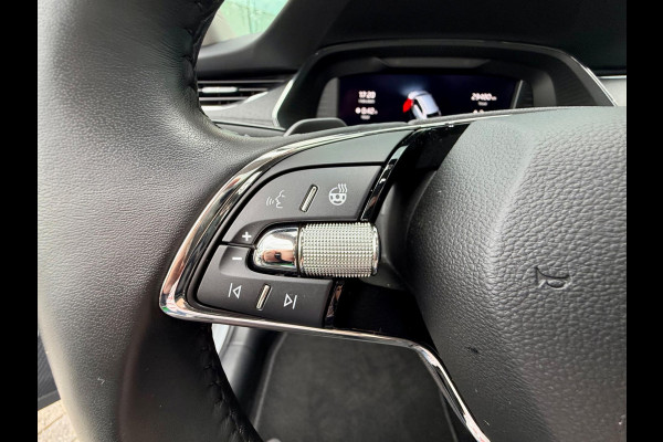 Škoda Octavia Combi 1.0 e-TSI Business Edition Plus Automaat (DSG) Pano, Elek Trekhaak, Virtual Cockpit, CarPlay, Keyless