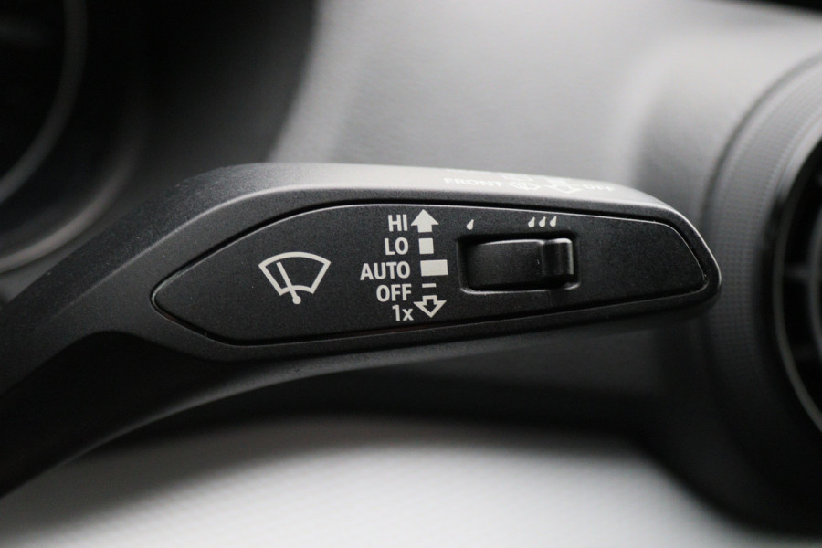 Audi Q2 1.0 TFSI Design Pro Line Airco, Cruise, Navigatie, Bluetooth, Elektrisch Pakket, PDC, 17''