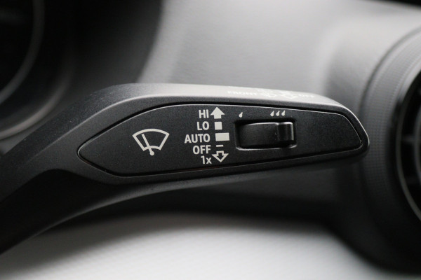 Audi Q2 1.0 TFSI Design Pro Line Airco, Cruise, Navigatie, Bluetooth, Elektrisch Pakket, PDC, 17''
