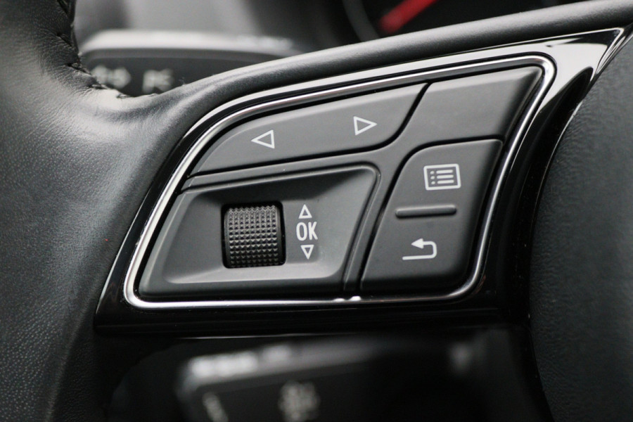 Audi Q2 1.0 TFSI Design Pro Line Airco, Cruise, Navigatie, Bluetooth, Elektrisch Pakket, PDC, 17''
