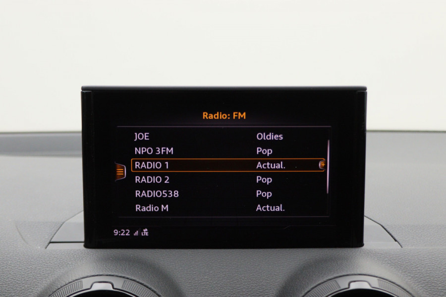 Audi Q2 1.0 TFSI Design Pro Line Airco, Cruise, Navigatie, Bluetooth, Elektrisch Pakket, PDC, 17''