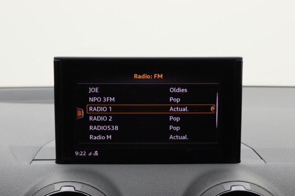 Audi Q2 1.0 TFSI Design Pro Line Airco, Cruise, Navigatie, Bluetooth, Elektrisch Pakket, PDC, 17''