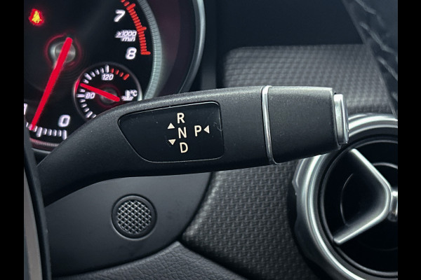 Mercedes-Benz GLA 180 Business Solution | Lichtmetalen velgen | Navigatie | Parking support | Inclusief 12 Maanden Garantie