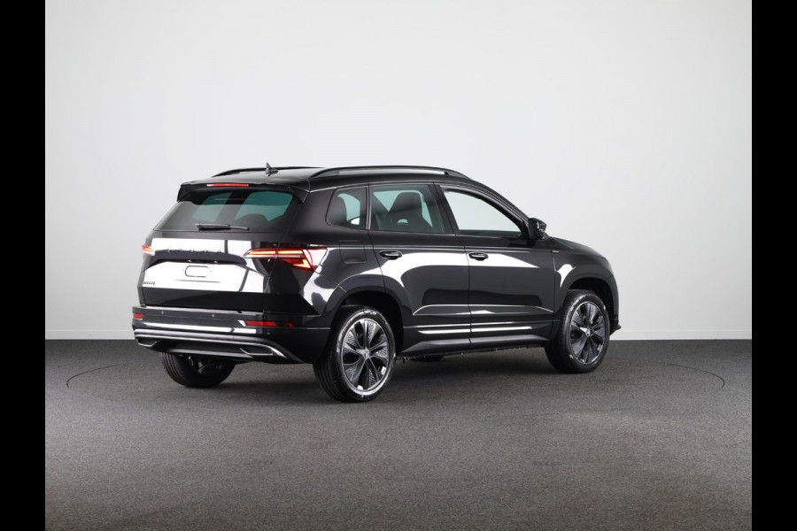 Škoda Karoq Sportline Business 1.5 TSI 150 pk 7 versn. DSG | Travel assist pakket plus | Virtual pedal
