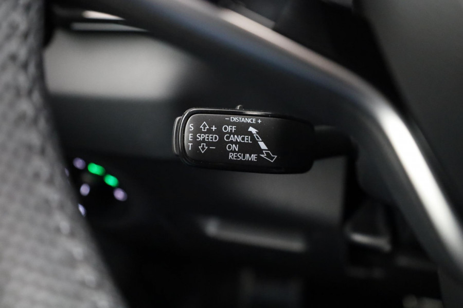 Škoda Karoq Sportline Business 1.5 TSI 150 pk 7 versn. DSG | Travel assist pakket plus | Virtual pedal