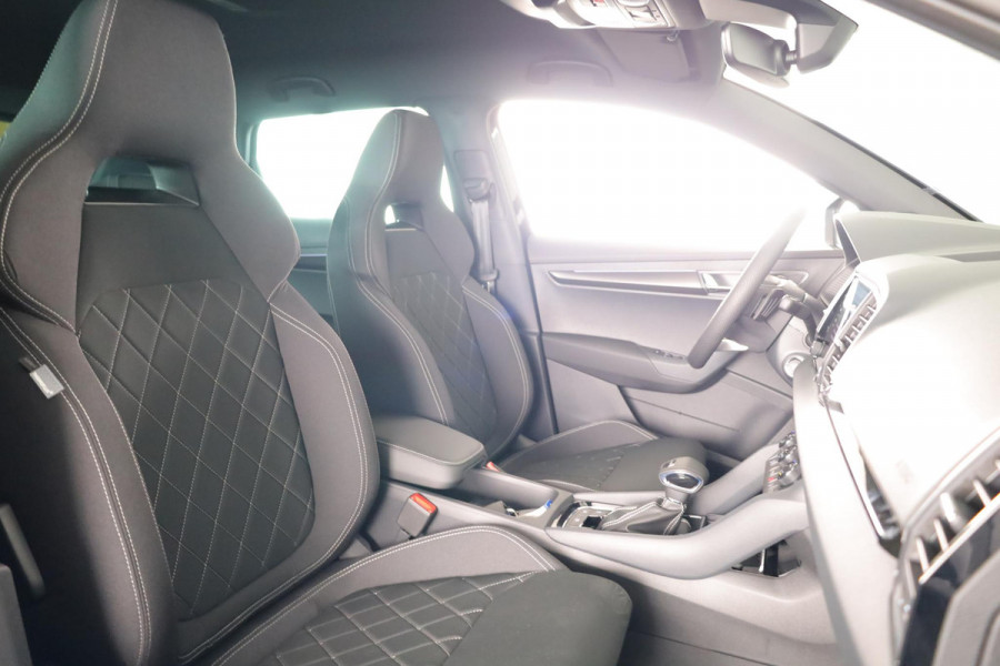 Škoda Karoq Sportline Business 1.5 TSI 150 pk 7 versn. DSG | Travel assist pakket plus | Virtual pedal