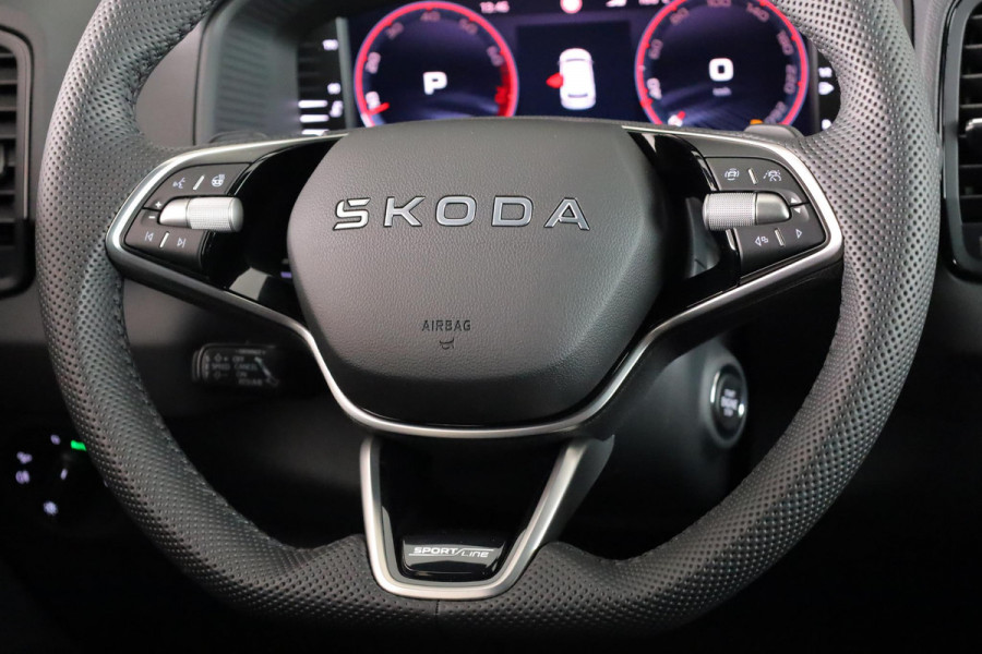 Škoda Karoq Sportline Business 1.5 TSI 150 pk 7 versn. DSG | Travel assist pakket plus | Virtual pedal