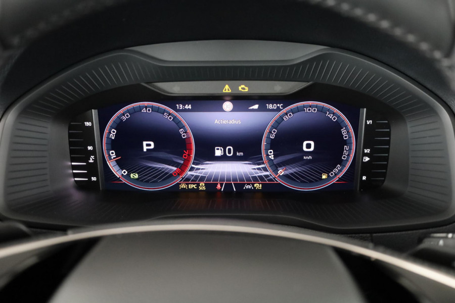Škoda Karoq Sportline Business 1.5 TSI 150 pk 7 versn. DSG | Travel assist pakket plus | Virtual pedal