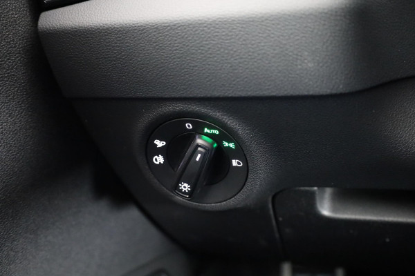 Škoda Karoq Sportline Business 1.5 TSI 150 pk 7 versn. DSG | Travel assist pakket plus | Virtual pedal