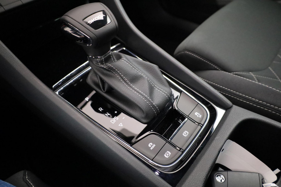 Škoda Karoq Sportline Business 1.5 TSI 150 pk 7 versn. DSG | Travel assist pakket plus | Virtual pedal