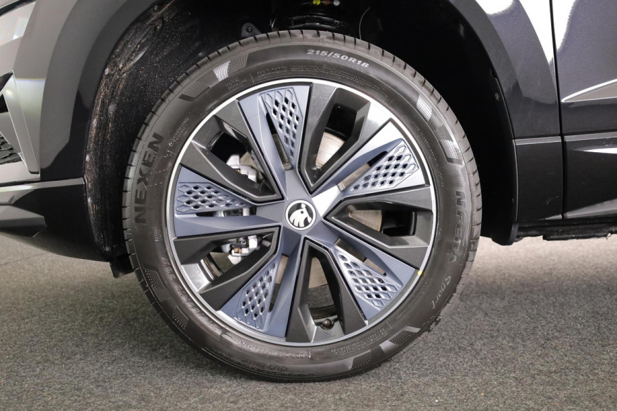 Škoda Karoq Sportline Business 1.5 TSI 150 pk 7 versn. DSG | Travel assist pakket plus | Virtual pedal