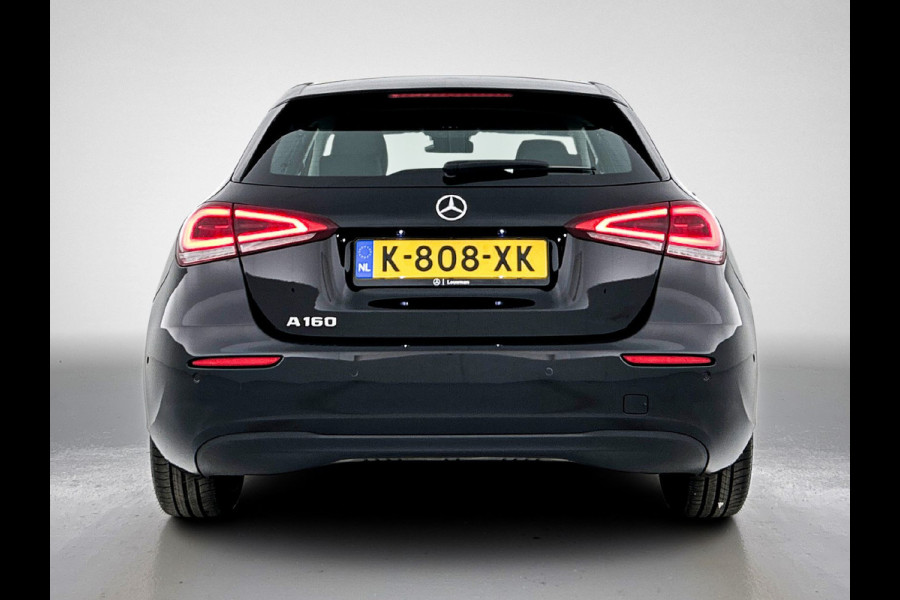 Mercedes-Benz A-Klasse 160 Business Solution | Lichtmetalen velgen | Wide screen | Navigatie | Parking support met camera achter | Inclusief 24 maanden Mercedes-Benz Certified garantie voor Europa.
