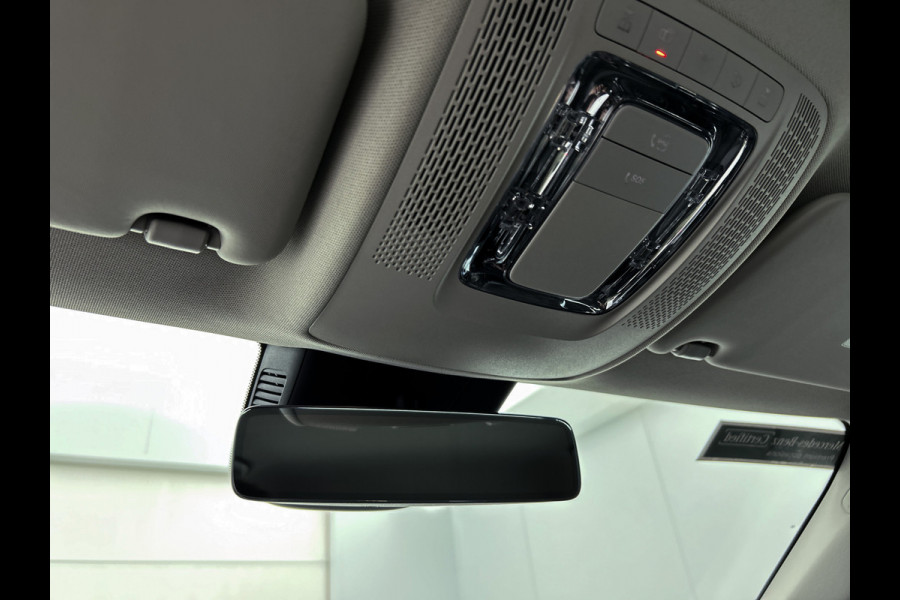 Mercedes-Benz A-Klasse 160 Business Solution | Lichtmetalen velgen | Wide screen | Navigatie | Parking support met camera achter | Inclusief 24 maanden Mercedes-Benz Certified garantie voor Europa.