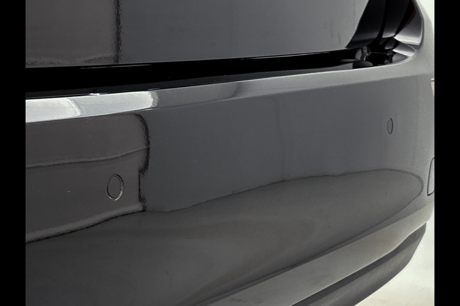 Mercedes-Benz A-Klasse 160 Business Solution | Lichtmetalen velgen | Wide screen | Navigatie | Parking support met camera achter | Inclusief 24 maanden Mercedes-Benz Certified garantie voor Europa.
