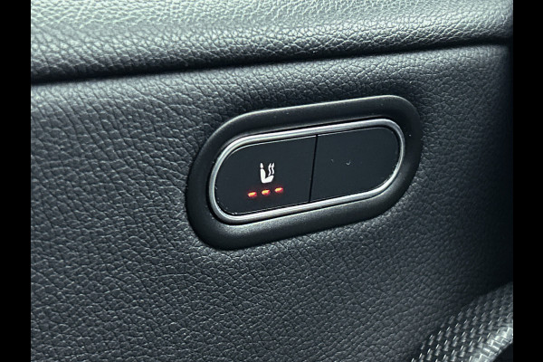 Mercedes-Benz A-Klasse 160 Business Solution | Lichtmetalen velgen | Wide screen | Navigatie | Parking support met camera achter | Inclusief 24 maanden Mercedes-Benz Certified garantie voor Europa.