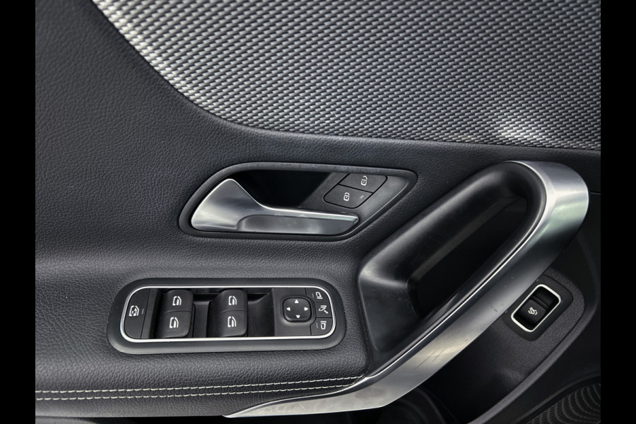 Mercedes-Benz A-Klasse 180 Advantage | Lichtmetalen velgen | Wide screen | Navigatie | Parking support met Camera achter | Inclusief 24 maanden Mercedes-Benz Certified garantie voor Europa.