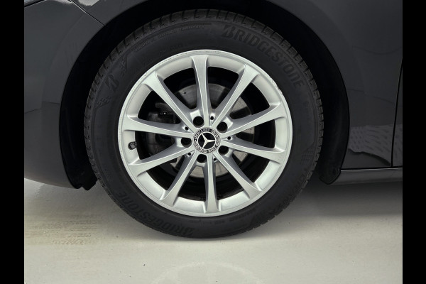 Mercedes-Benz A-Klasse 180 Advantage | Lichtmetalen velgen | Wide screen | Navigatie | Parking support met Camera achter | Inclusief 24 maanden Mercedes-Benz Certified garantie voor Europa.