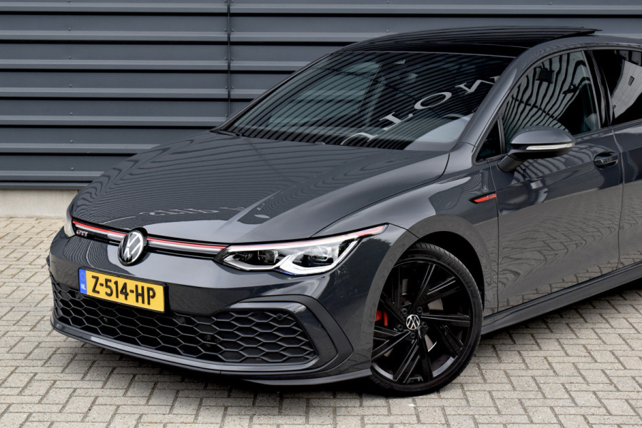 Volkswagen Golf 2.0 TSI GTI | Panoramadak | ACC | Matrix-LED | Stoel + Stuurverwarming | CarPlay |