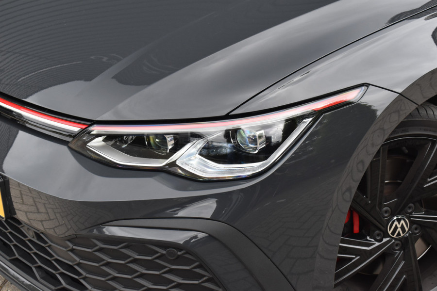 Volkswagen Golf 2.0 TSI GTI | Panoramadak | ACC | Matrix-LED | Stoel + Stuurverwarming | CarPlay |