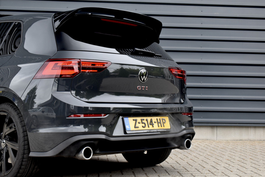 Volkswagen Golf 2.0 TSI GTI | Panoramadak | ACC | Matrix-LED | Stoel + Stuurverwarming | CarPlay |