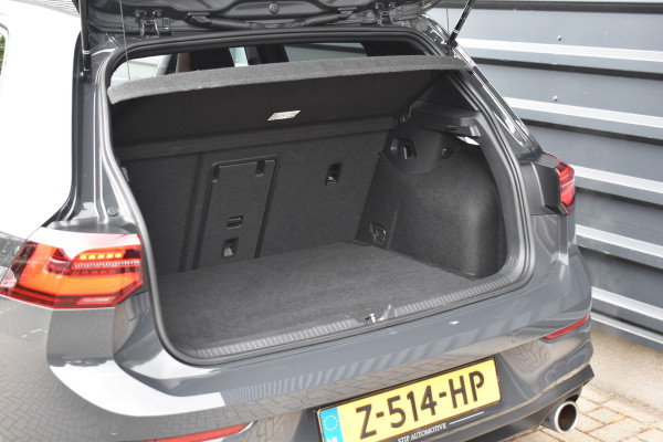 Volkswagen Golf 2.0 TSI GTI | Panoramadak | ACC | Matrix-LED | Stoel + Stuurverwarming | CarPlay |