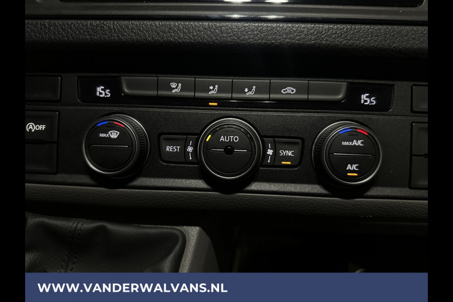 Volkswagen Crafter 2.0 TDI 141pk L3H2 (Oude L2H1) Euro6 Airco | Camera | Apple Carplay | 3000kg Trekhaak | Cruisecontrol Android Auto, Parkeersensoren, Bijrijdersbank