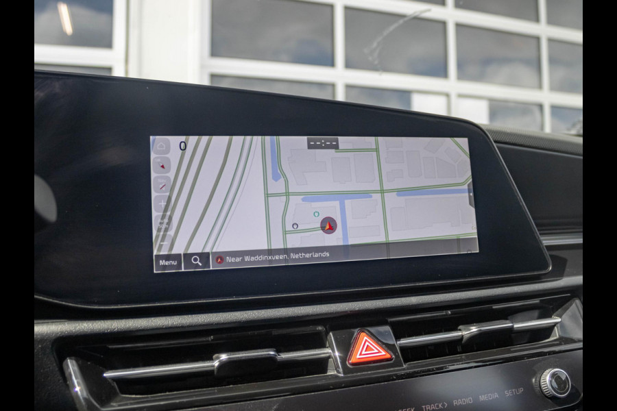 Kia Niro EV Light Edition 64.8 kWh Adaptieve cruise control l Navigatie l achteruitrijcamera