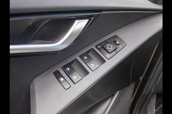 Kia Niro EV Light Edition 64.8 kWh Adaptieve cruise control l Navigatie l achteruitrijcamera