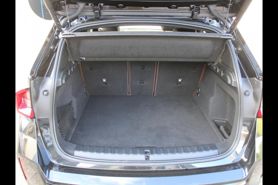 BMW X1 sDrive18i | M-SPORTPAKKET | LEDEREN BEKLEDING |