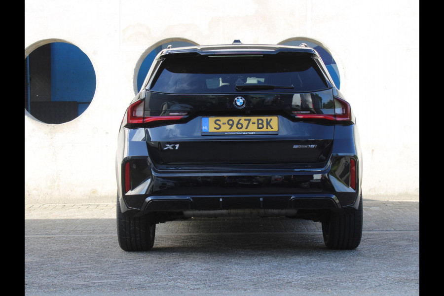 BMW X1 sDrive18i | M-SPORTPAKKET | LEDEREN BEKLEDING |