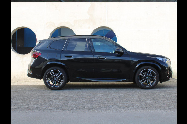 BMW X1 sDrive18i | M-SPORTPAKKET | LEDEREN BEKLEDING |