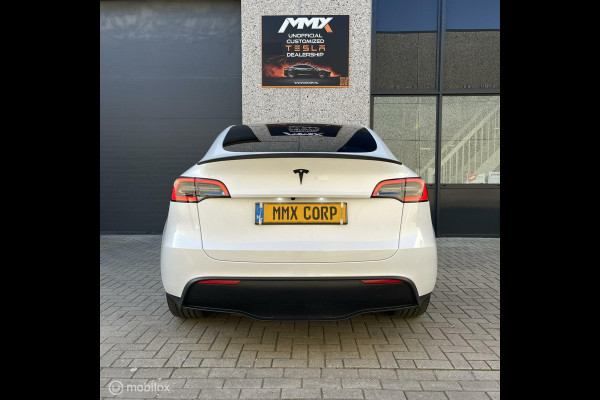 Tesla Model Y Wit 2023 MMX PACK