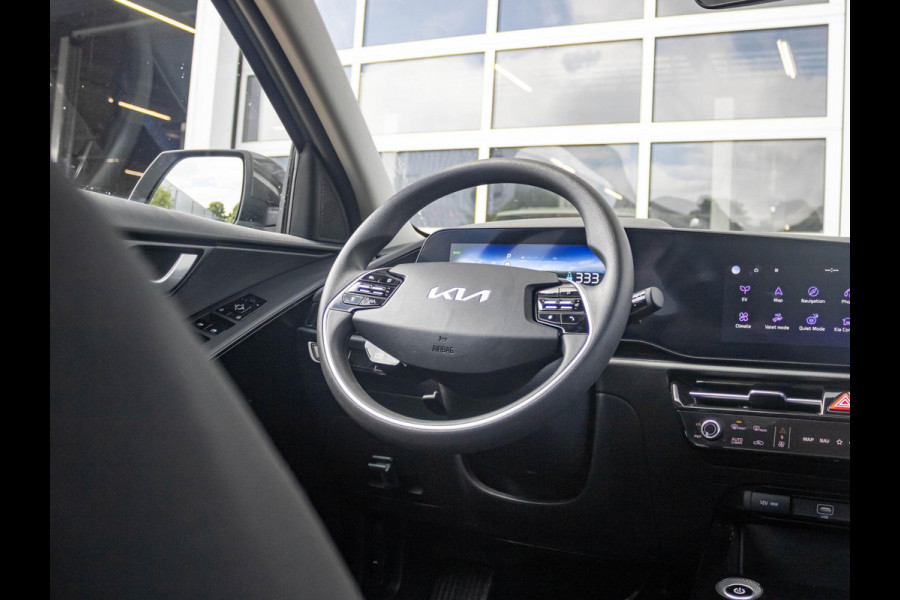 Kia Niro EV Light Edition 64.8 kWh Adaptieve cruise control l Navigatie l achteruitrijcamera