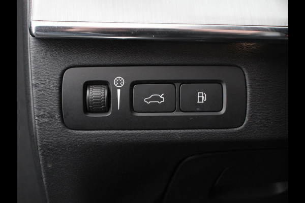 Volvo XC90 2.0 T8 Recharge 391pk AWD Inscription Expression Demo! | Luchtvering | Trekhaak | Navigatie | Camera 360 | Climate Control |