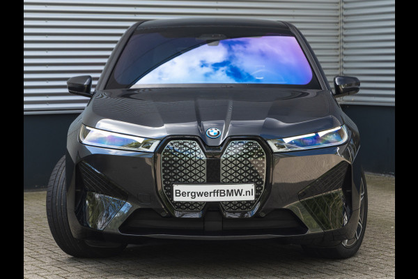 BMW iX M60 - Pano - Bowers & Wilkins - Driving Ass Prof