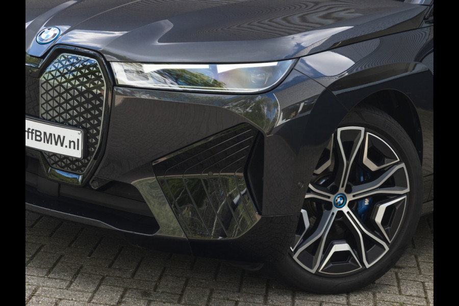 BMW iX M60 - Pano - Bowers & Wilkins - Driving Ass Prof