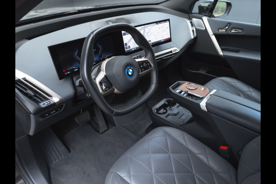 BMW iX M60 - Pano - Bowers & Wilkins - Driving Ass Prof