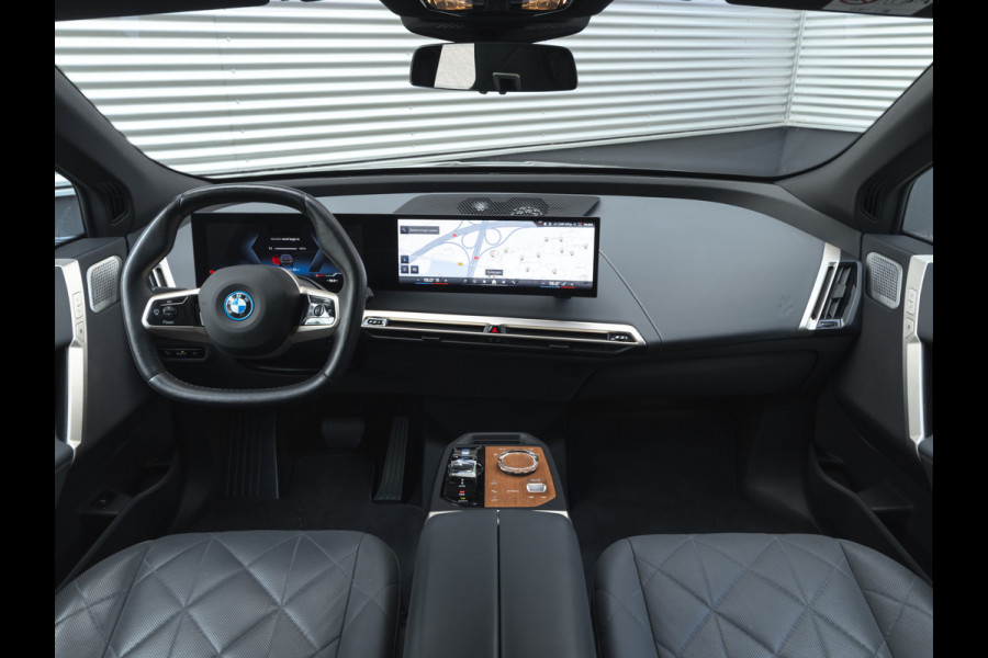 BMW iX M60 - Pano - Bowers & Wilkins - Driving Ass Prof