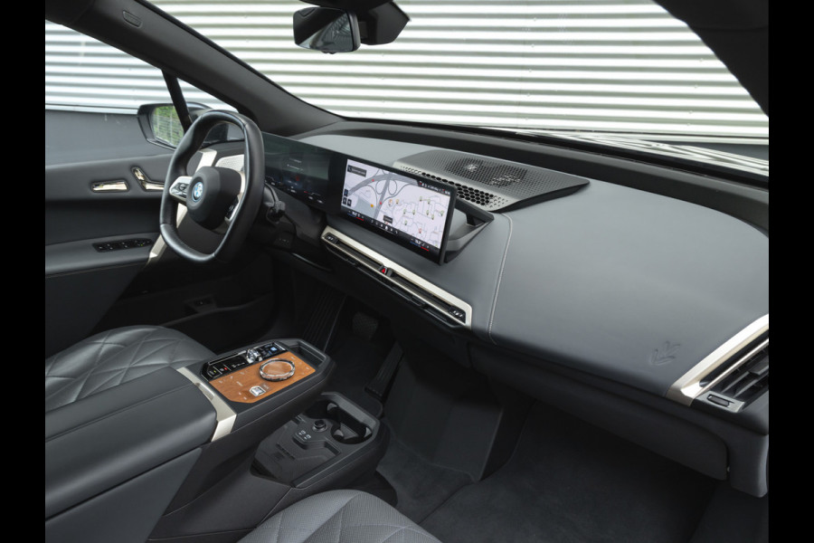 BMW iX M60 - Pano - Bowers & Wilkins - Driving Ass Prof